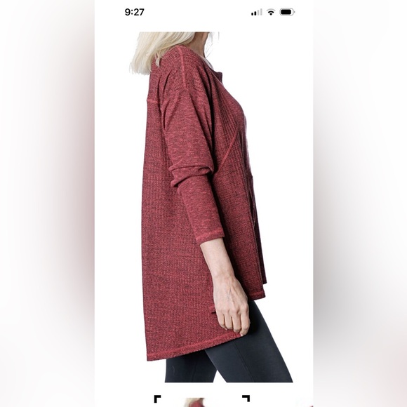NWT- DG2, Colour block, Raglan Sleeve, Top. - Picture 3 of 14